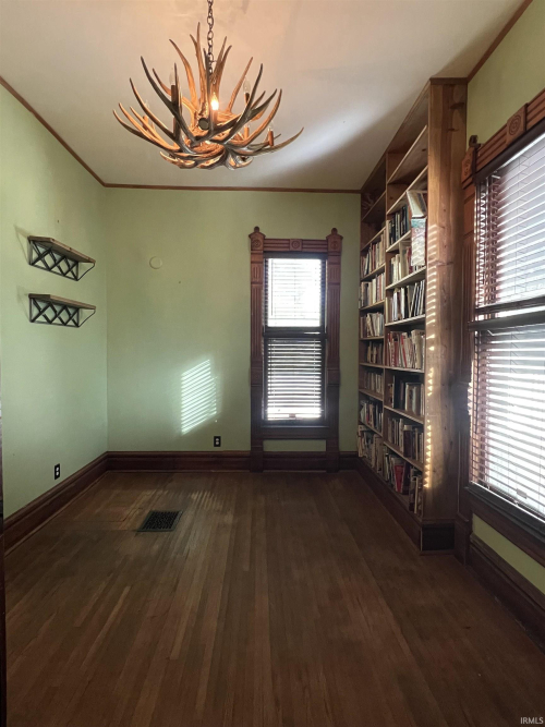 Listing Image 16