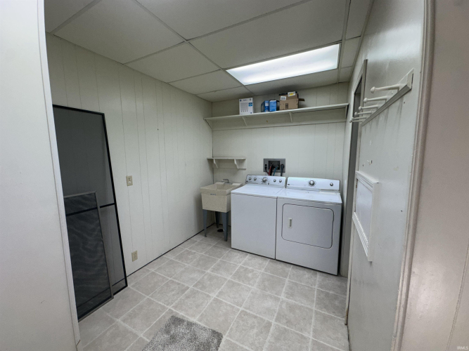 Listing Image 18