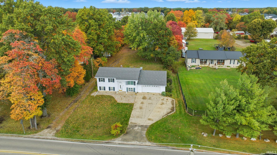 Listing Image 4