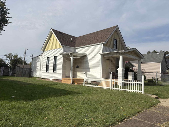 Listing Image 4