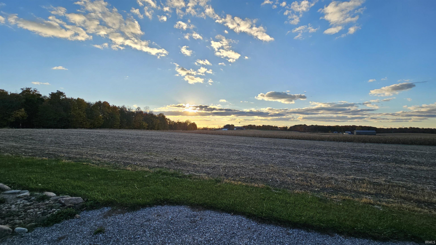 Listing Image 24