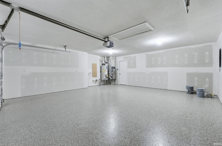 Listing Image 36