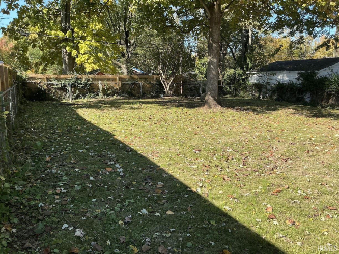Listing Image 16