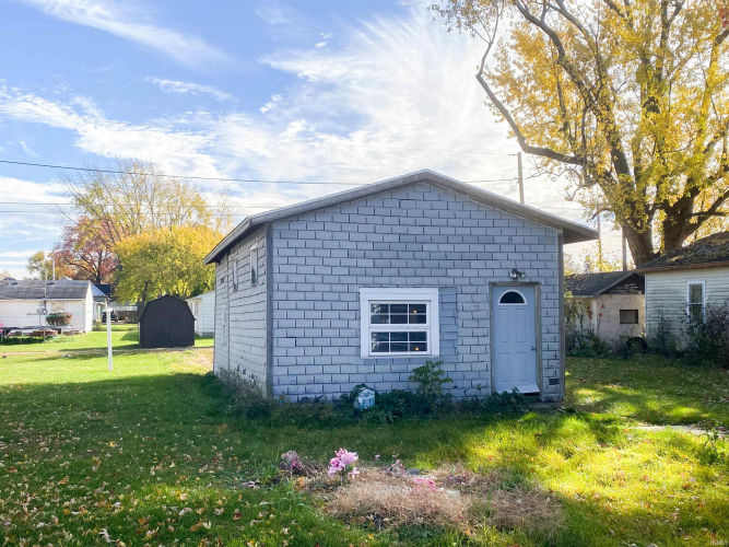 Listing Image 18