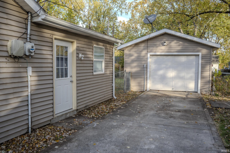 Listing Image 21