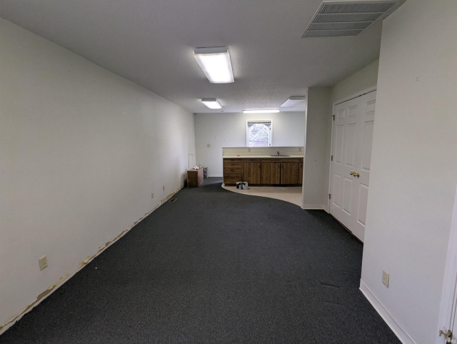 Listing Image 26