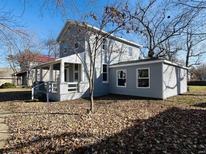 Listing Image 3