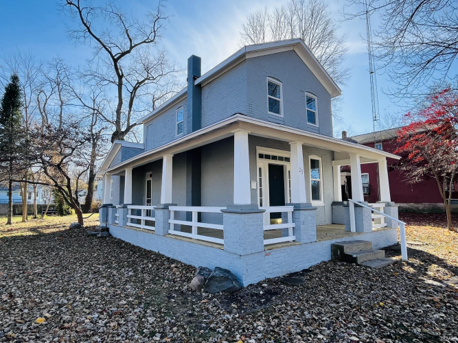Listing Image 4