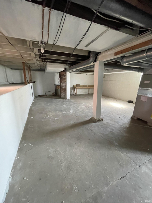 Listing Image 18
