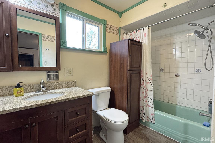 Listing Image 18