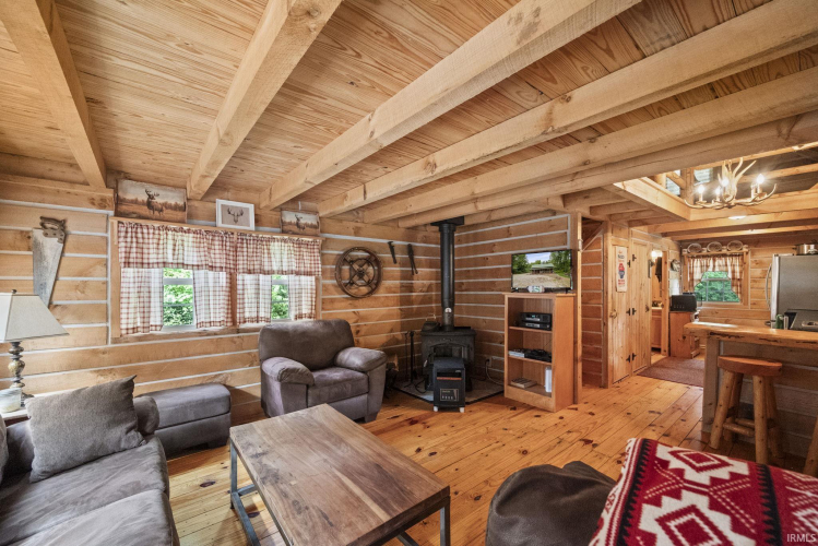 Listing Image 8