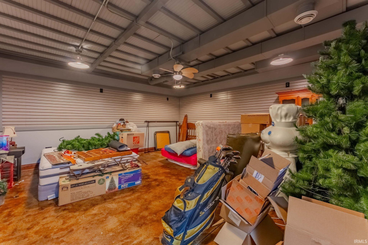 Listing Image 33