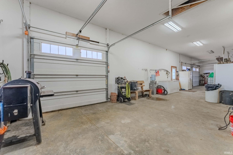 Listing Image 36