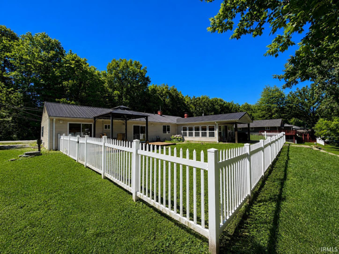 Listing Image 19