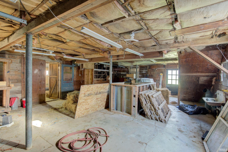 Listing Image 17
