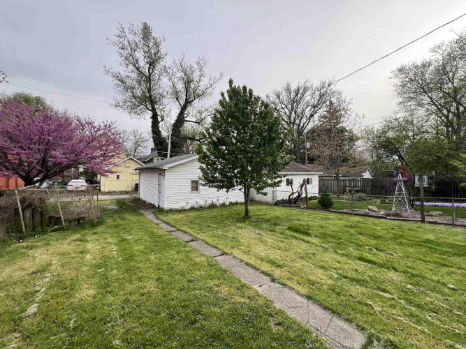 Listing Image 24
