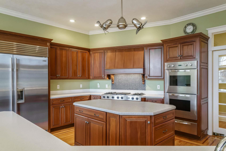 Listing Image 11