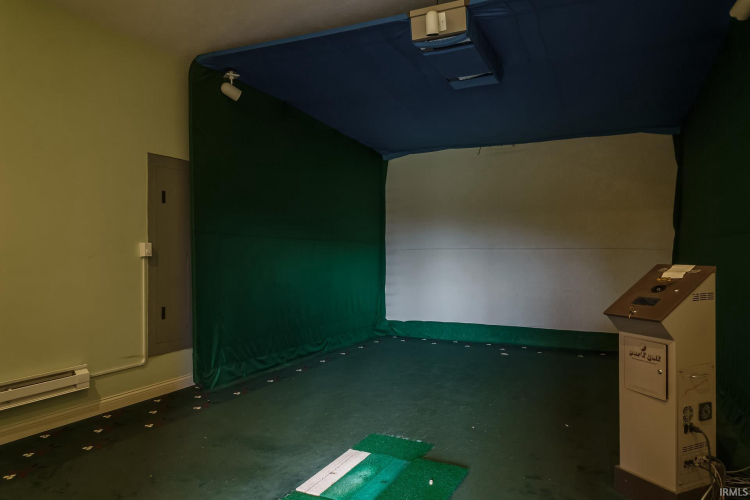 Listing Image 33