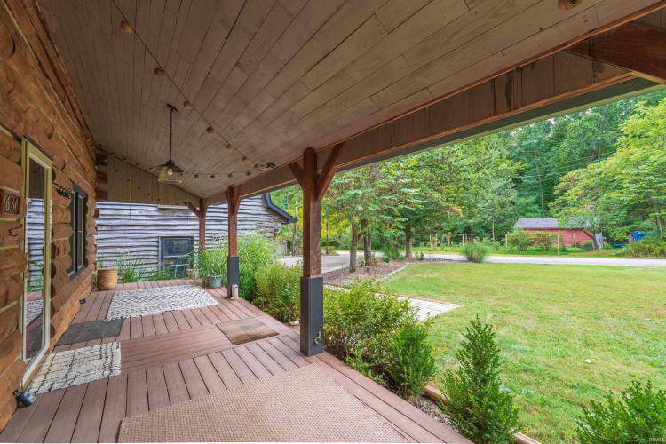 Listing Image 4