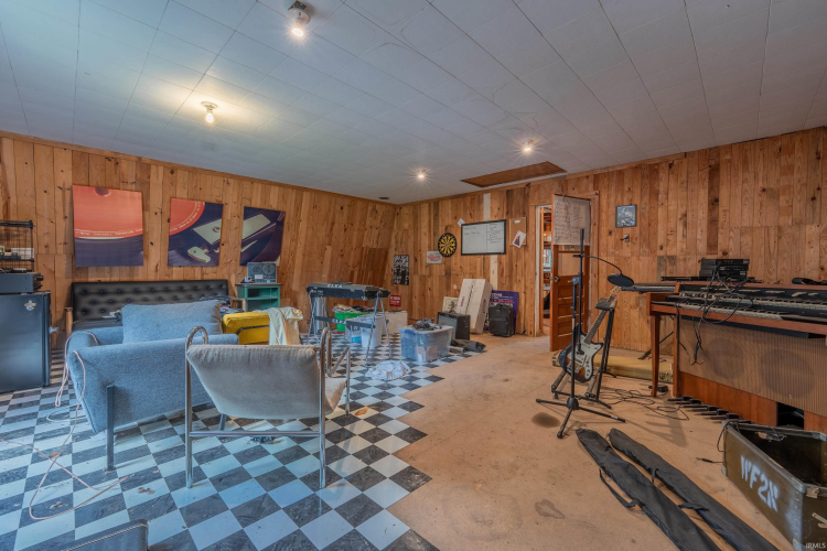 Listing Image 35