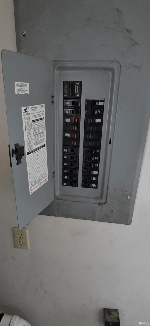 Listing Image 12