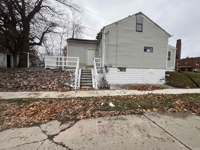 Listing Image 2