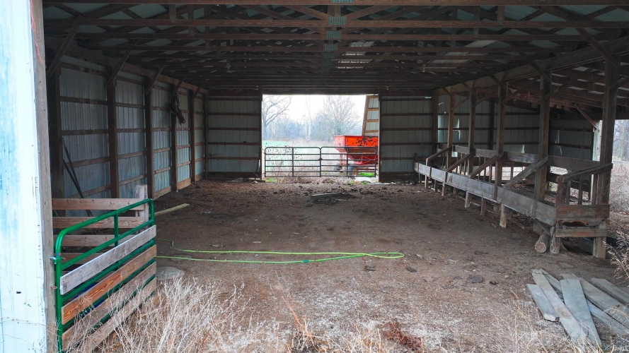 Listing Image 33