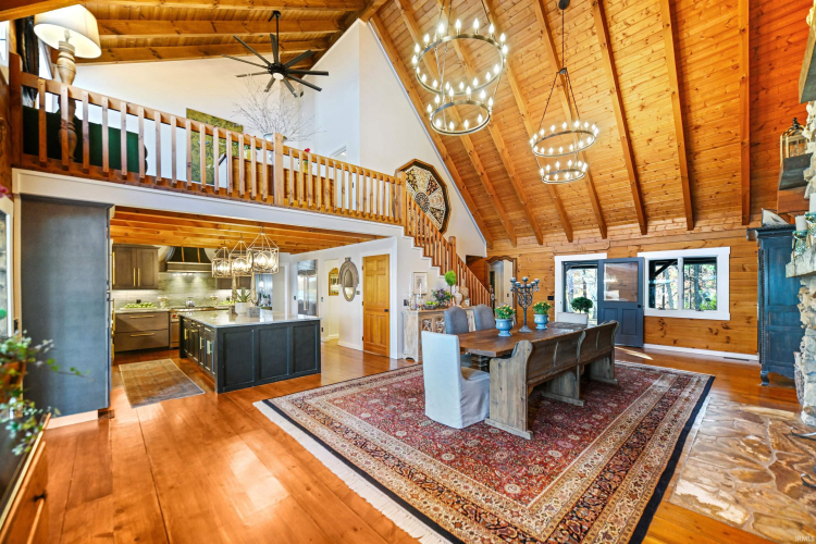 Listing Image 14