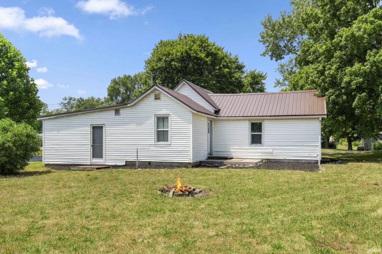 Listing Image 16