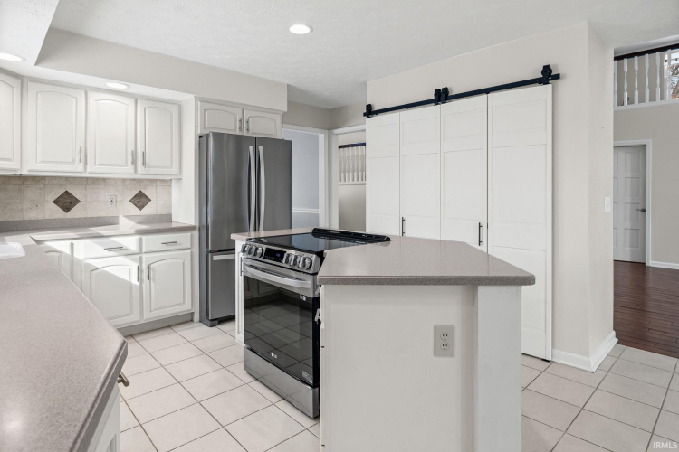 Listing Image 13
