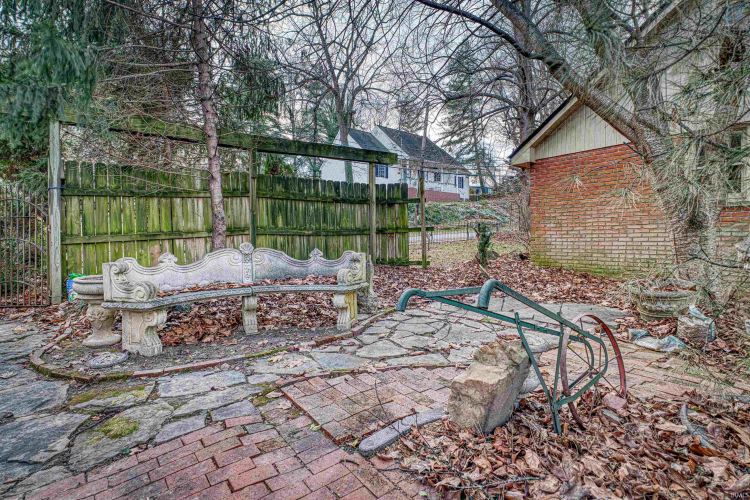 Listing Image 31