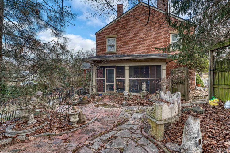 Listing Image 32