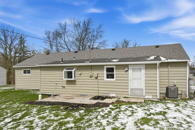 Listing Image 23