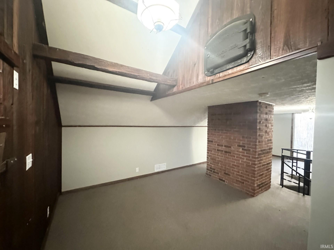 Listing Image 24