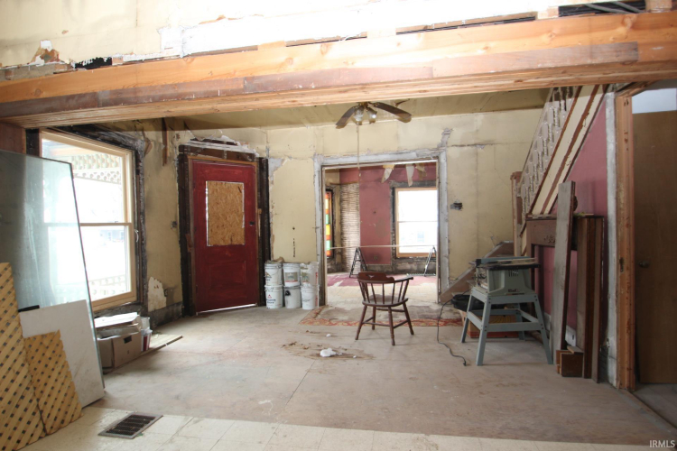 Listing Image 18