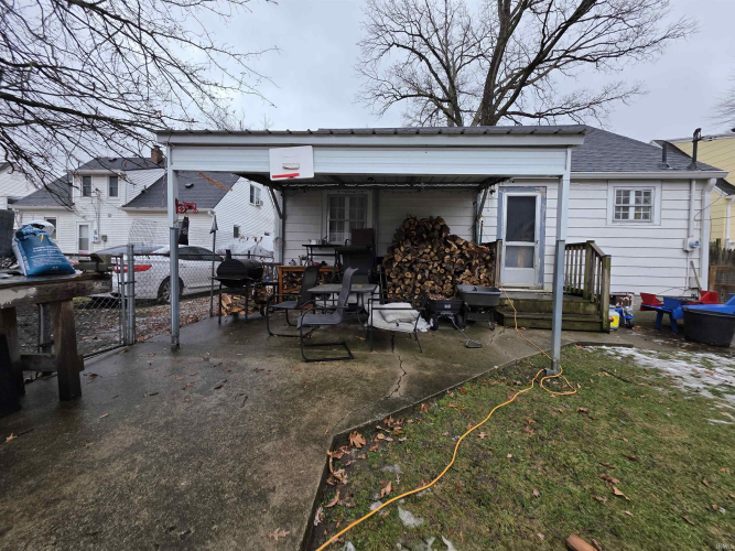 Listing Image 3