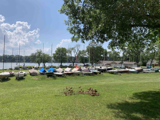 Listing Image 17