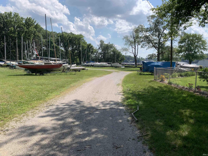 Listing Image 18
