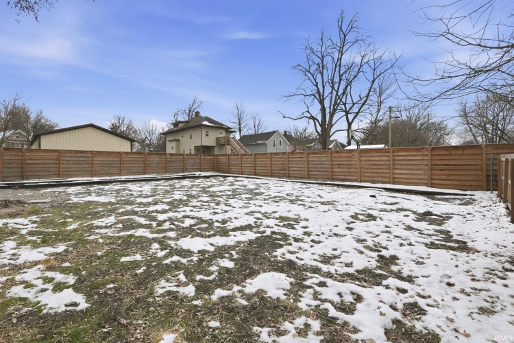Listing Image 32