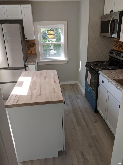 Listing Image 13