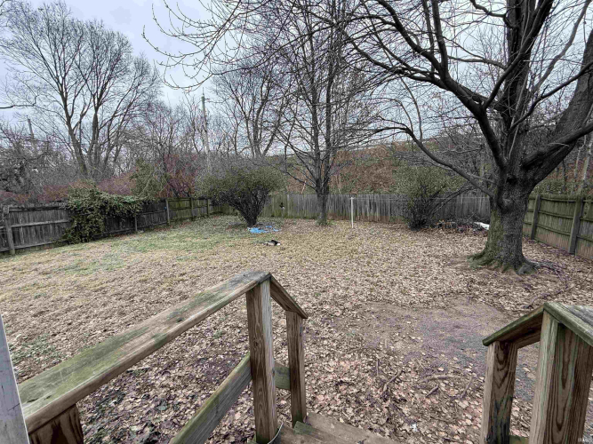 Listing Image 11