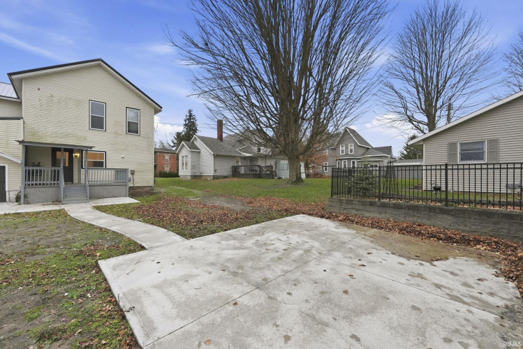 Listing Image 32