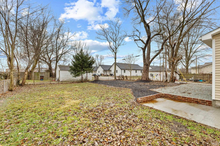 Listing Image 6