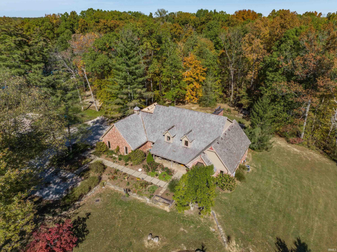 Listing Image 4