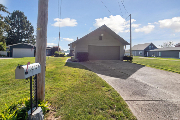 Listing Image 34