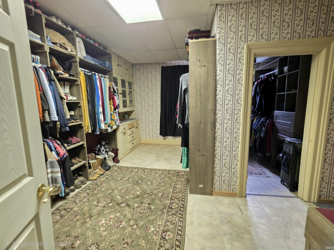 Listing Image 24