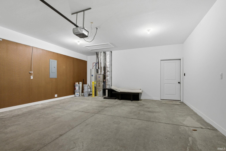 Listing Image 28