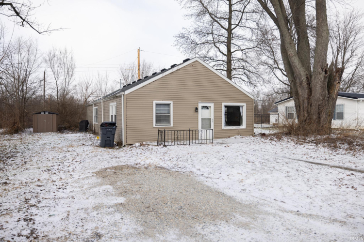 Listing Image 3