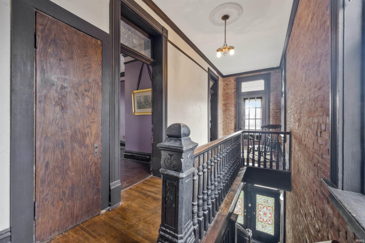 Listing Image 17