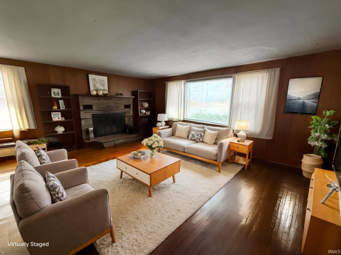 Listing Image 5